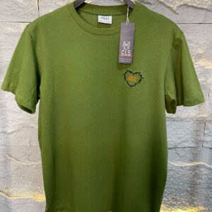 T Shirt Regular Fit Corazon Espinado Verde Militar